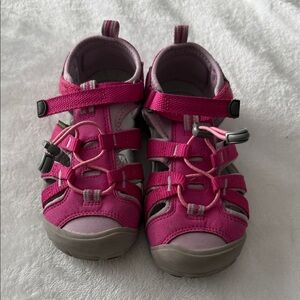 KEEN - Kids Pink Closed-Toe Active Sandals